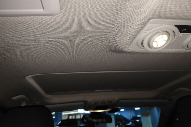 宝马3系 2014款 320Li 时尚型局部细节22