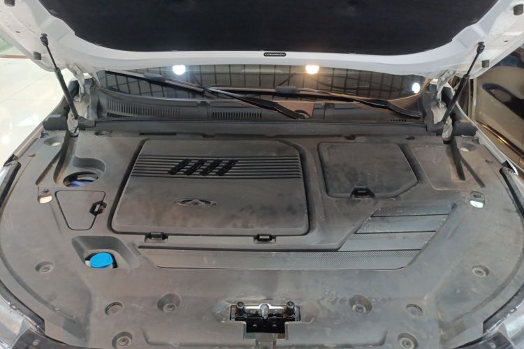 奇瑞 瑞虎8 PRO 2024款 冠军版 390T 两驱巅峰版 7座机舱底盘24