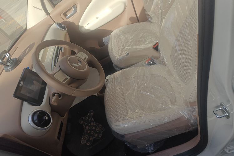 五菱汽车 宏光MINIEV 2025款 四门版 进阶款中控内饰19