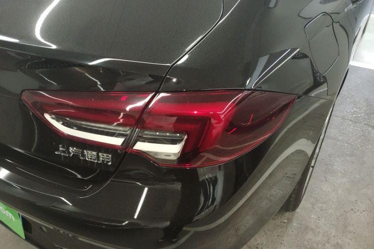 别克 君威 2024款 改款 28T 纵享版车身外观9