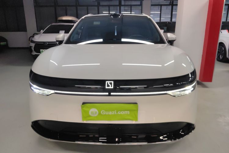 极氪7X 2025款 75kWh 后驱智驾版车身外观2