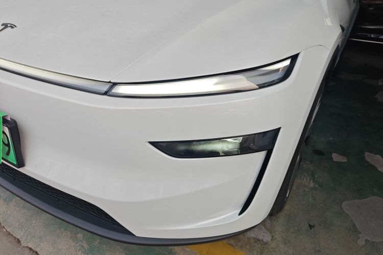 特斯拉 Model Y 2025款 后轮驱动版局部细节36