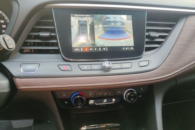 别克GL6 2018款 18T 6座尊贵型局部细节16