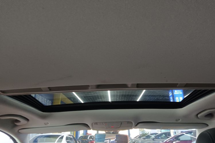 奔驰C级 2019款 C 180 L 时尚型运动版局部细节22