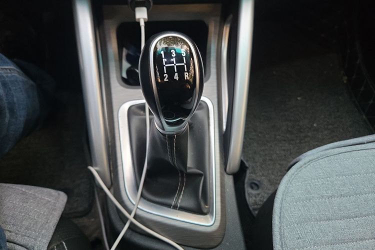 吉利汽车 远景X3 2017款 1.5L 手动尊贵型中控内饰18