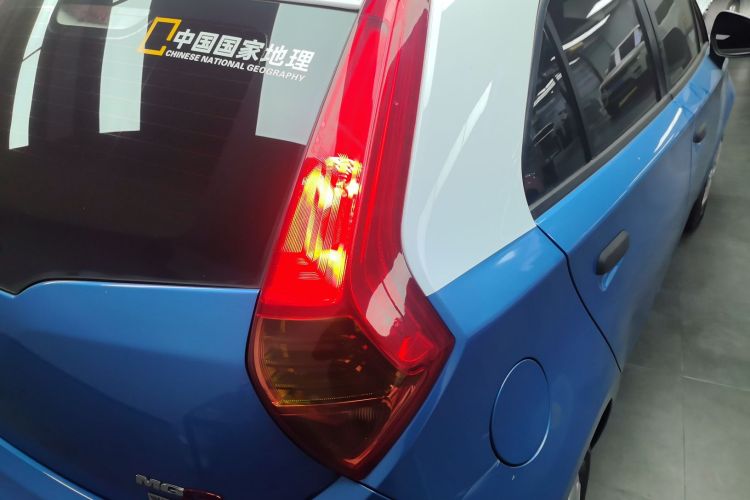 名爵3 2016款 1.3L AMT舒适版车身外观9