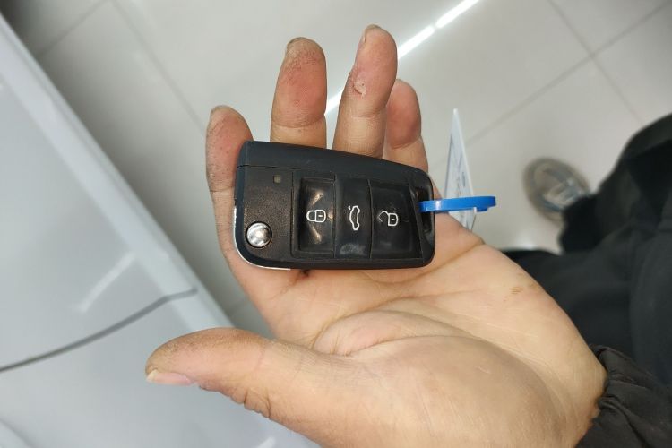 大众 朗逸 2023款 新锐 1.5L 自动新逸版中控内饰11