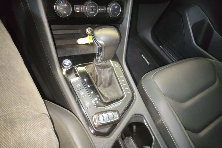 大众 途观L新能源 2019款 430PHEV 混动豪华版中控内饰18