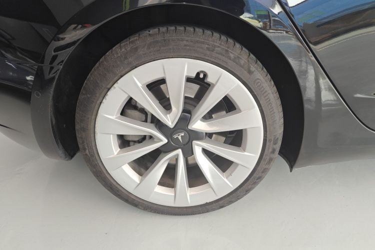 特斯拉 Model 3 2022款 后轮驱动版车身外观6008