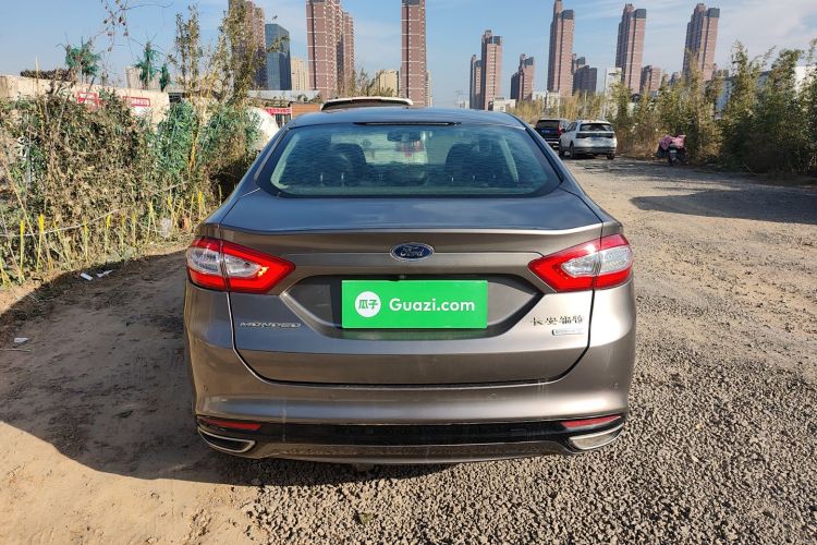 福特 蒙迪欧 2013款 2.0L GTDi200豪华型车身外观6