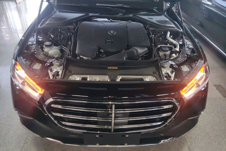 奔驰E级 2025款 E 300 L 时尚型机舱底盘24