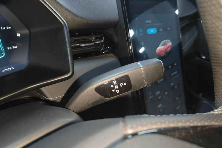 小鹏G3 2020款 520 尊享版中控内饰18