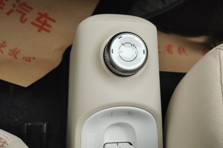 五菱汽车 宏光MINIEV 2024款 第三代 215km 青春版局部细节18