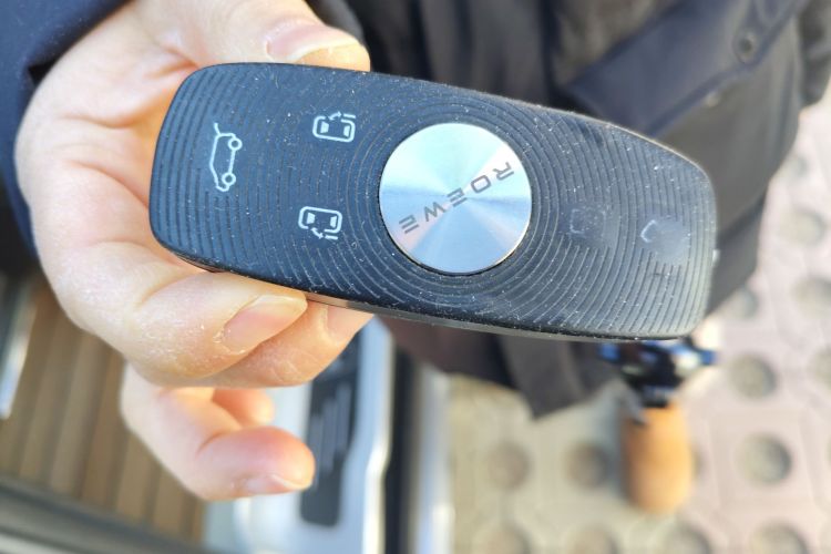 荣威iMAX8 2021款 400TGI Supreme系列尊荣版中控内饰11