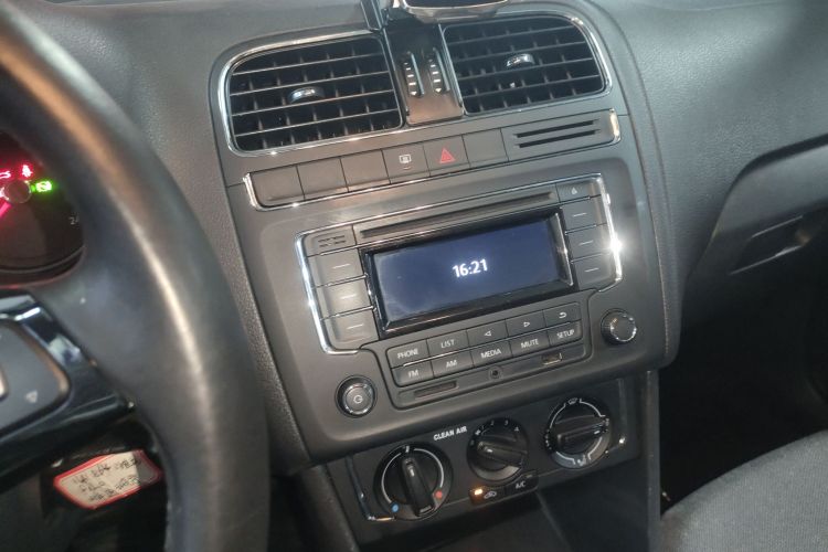 大众 Polo 2016款 1.6L 自动舒适型中控内饰16