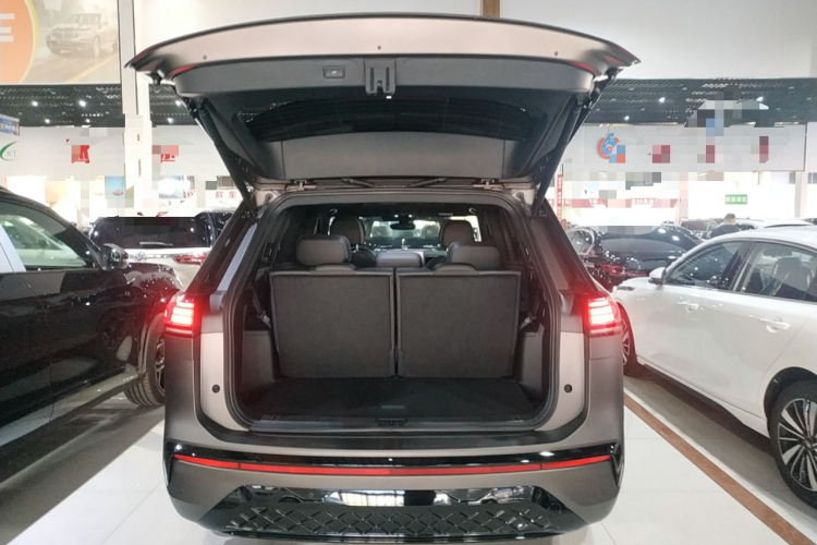 大众 2025款 途昂 Pro 450TSI 四驱登峰版机舱底盘23