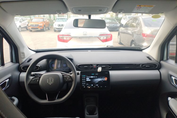 零跑汽车 零跑T03 2025款 403舒享版中控内饰12