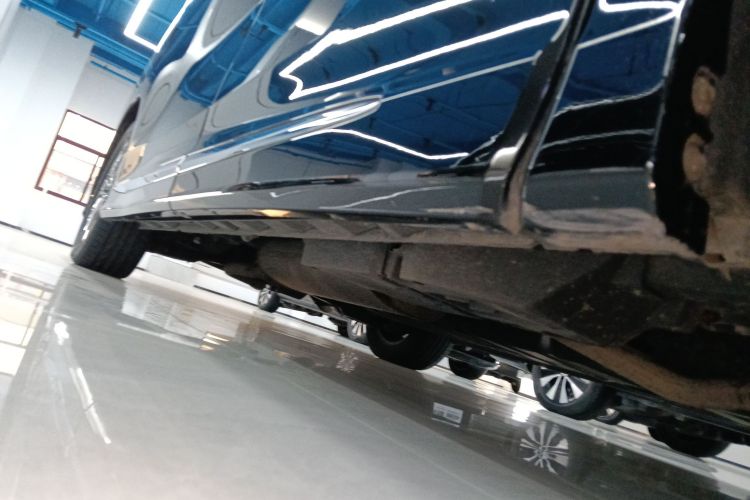 丰田 威尔法 2020款 双擎 2.5L HV尊贵版局部细节9001