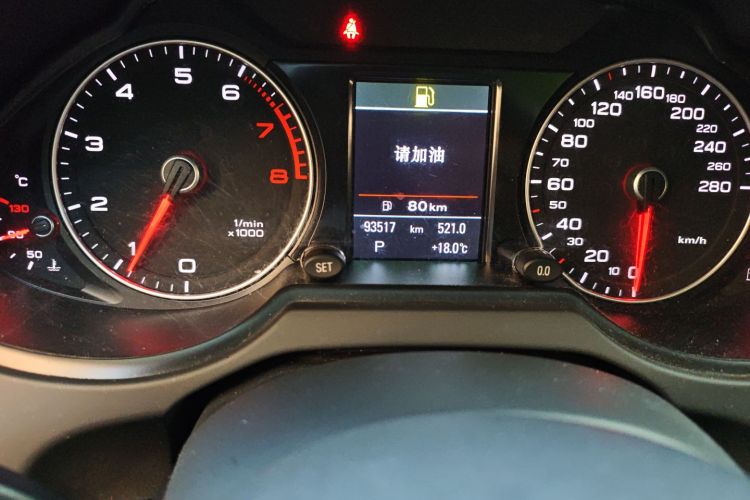 奥迪Q5 2017款 40 TFSI 舒适型中控内饰15