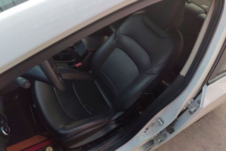 雪佛兰 科鲁泽 2019款 Redline 320T 双离合欢快版 国VI中控内饰19