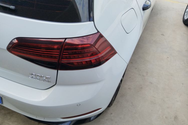 大众 高尔夫 2019款 280TSI DSG R-Line型 国V车身外观9