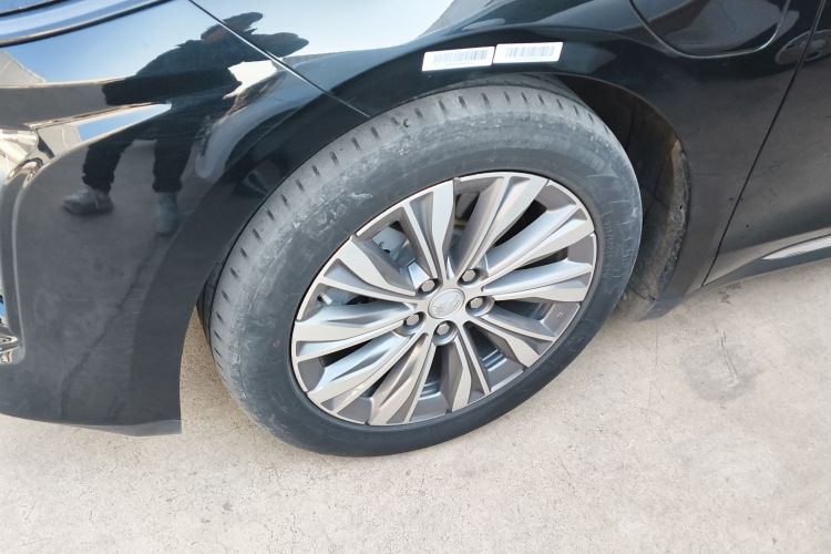 红旗E-QM5 2023款 基础出行版车身外观6007