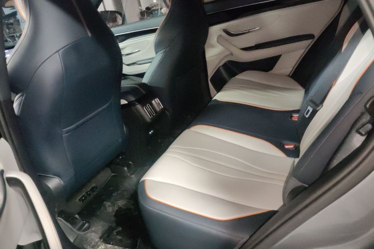 比亚迪 宋PLUS新能源 2021款 DM-i 110KM 旗舰型中控内饰7004