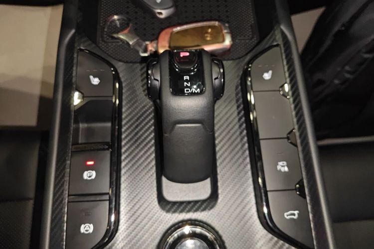 哈弗大狗 PLUS 2023款 1.5T 两驱潮野版Plus中控内饰18