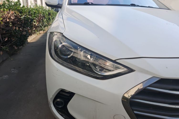 现代 领动 2016款 1.6L 自动智炫·精英型车身外观8