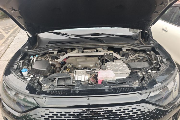 零跑汽车 零跑C11 2023款 增程 285舒享版机舱底盘24