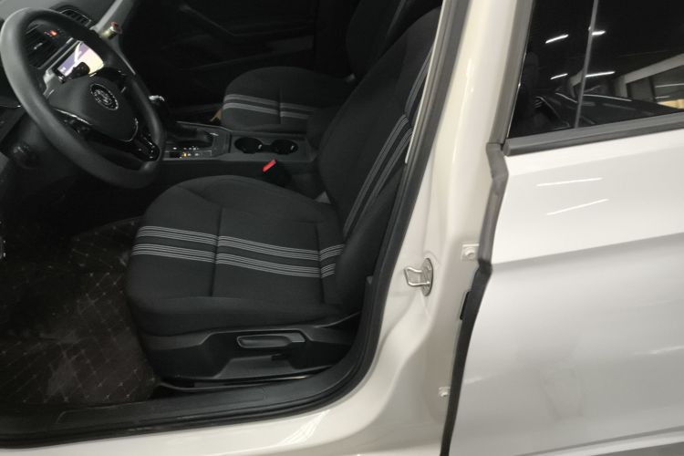 大众 凌渡 2018款 230TSI DSG风尚版局部细节19