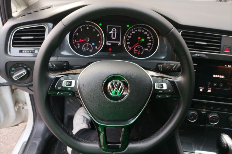 大众 高尔夫 2020款 挚爱版 280TSI DSG舒适型局部细节13
