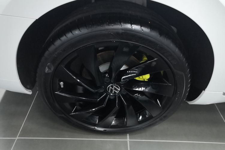 一汽-大众CC 2024款 380TSI 夺目版车身外观6008