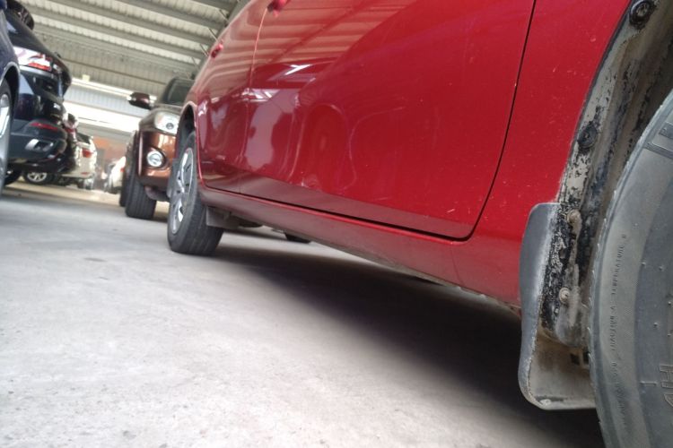 丰田 YARiS L 致炫 2015款 1.5E 自动魅动版局部细节9001