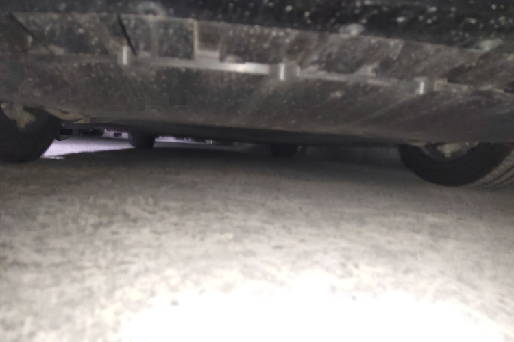 小米汽车 小米SU7 2024款 后驱长续航智驾版局部细节9008