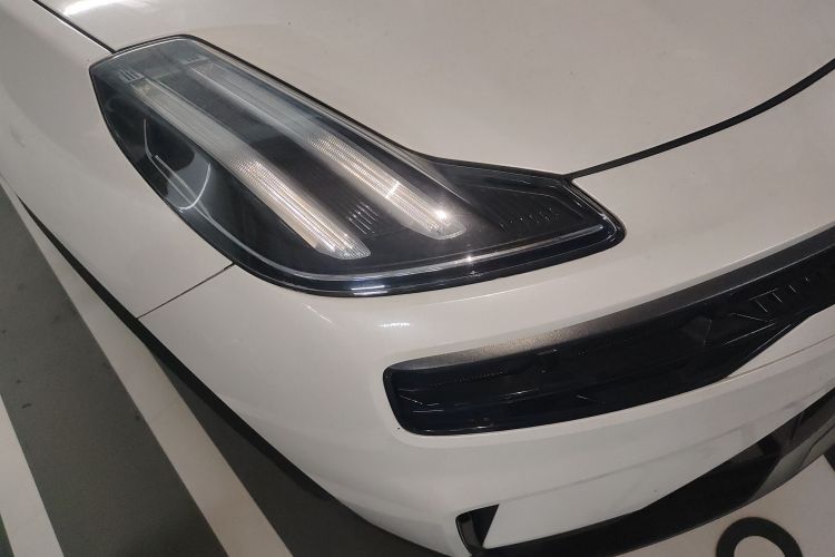 领克06 EM-P 2022款 PHEV 84KM续航版 Pro车身外观8