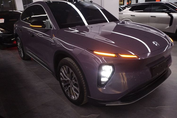 蔚来EC6 2024款 75kWh车身外观3