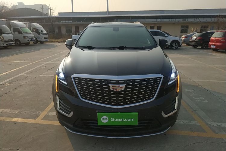凯迪拉克XT5 2022款 2.0T 两驱豪华型车身外观2