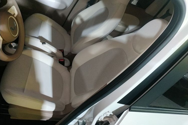 五菱汽车 宏光MINIEV 2025款 四门版 进阶款局部细节19