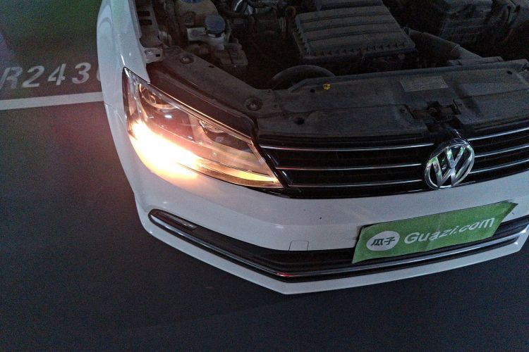 大众 速腾 2017款 1.6L 自动舒适型车身外观8