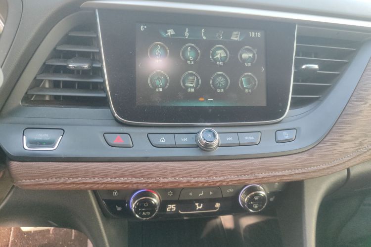 别克GL6 2019款 18T 6座互联尊贵型 国VI中控内饰16