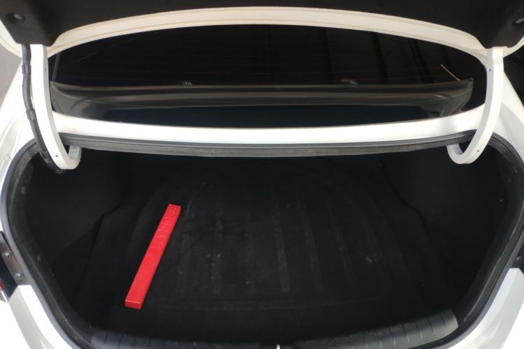 现代 菲斯塔 2019款 280TGDi 运动版 国VI机舱底盘23