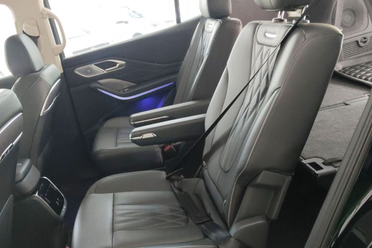 红旗HS7 PHEV 2024款 2.0T PHEV 四驱旗畅版 6座中控内饰7004