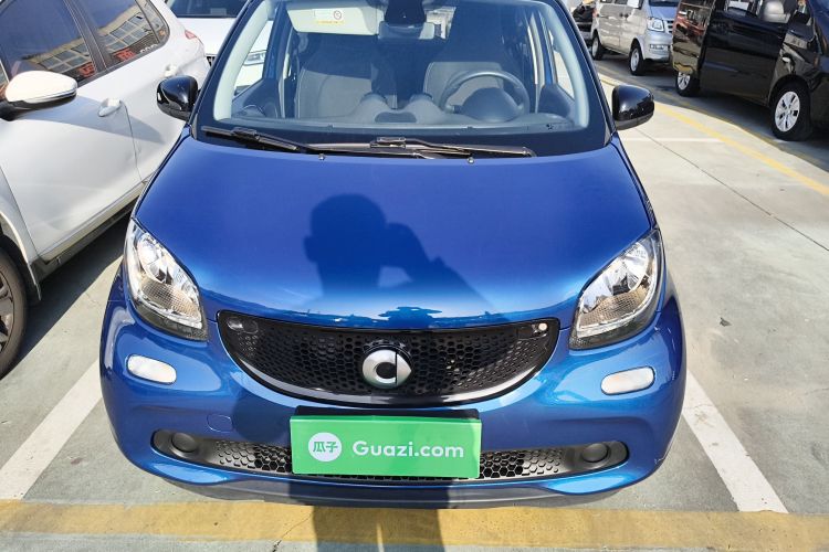 smart forfour 2016款 1.0L 52千瓦激情版车身外观6001