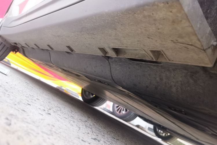 吉利几何C 2020款 甄选续航版 550KM C++ Pro局部细节9001