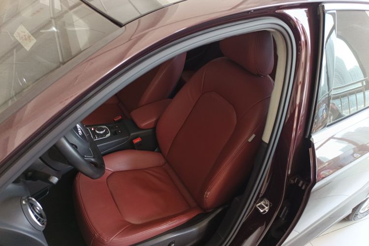 奥迪A3 2016款 Limousine 35 TFSI 领英型中控内饰19