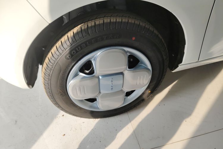 吉利银河 2024款 熊猫mini 200km 耐力熊车身外观6007