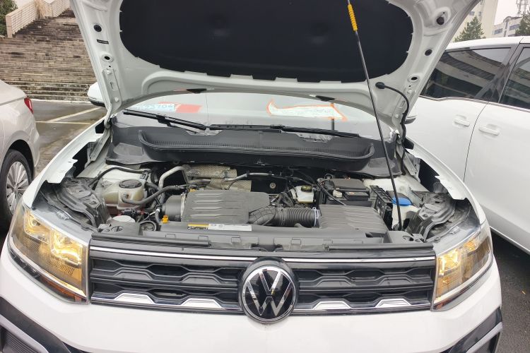 大众 途铠 2023款 改款 1.5L 自动风尚版机舱底盘24