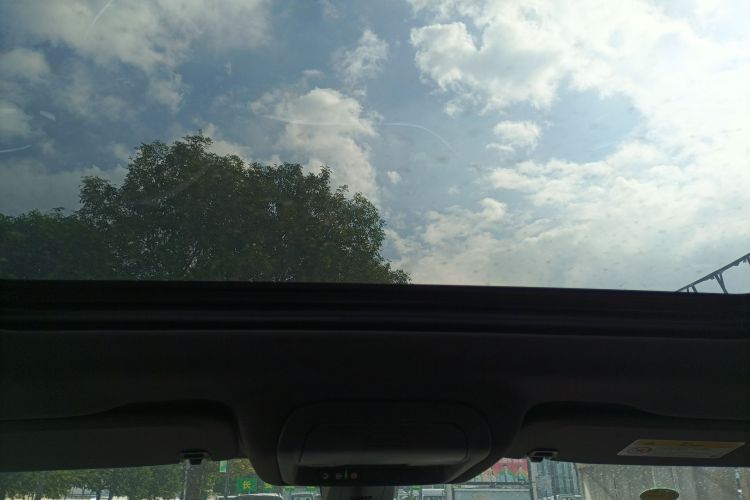 别克 昂科旗 2022款 652T 四驱尊享旗舰型 7座中控内饰22