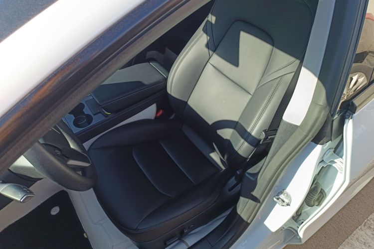 特斯拉 Model 3 2022款 后轮驱动版局部细节19